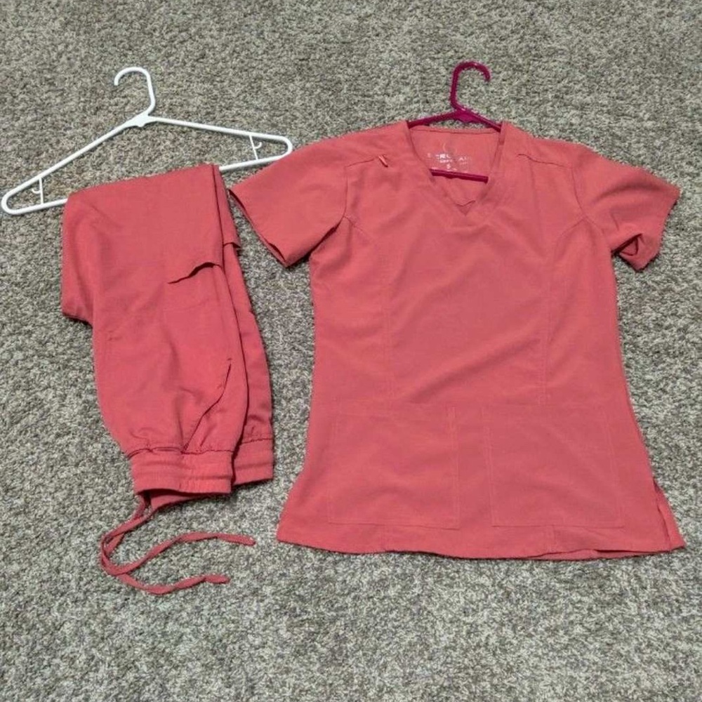 Scrubstar coral scrubs